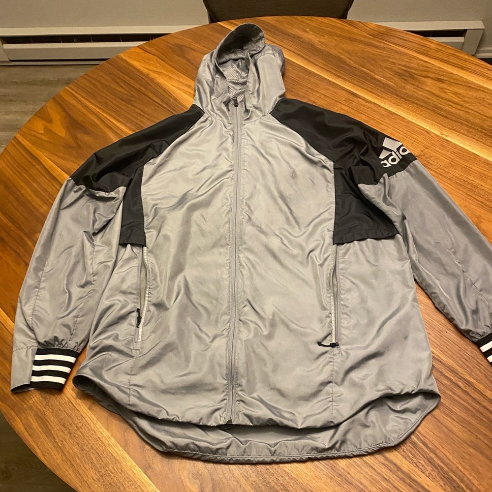 Adidas warm up jacket. Mens size Large.